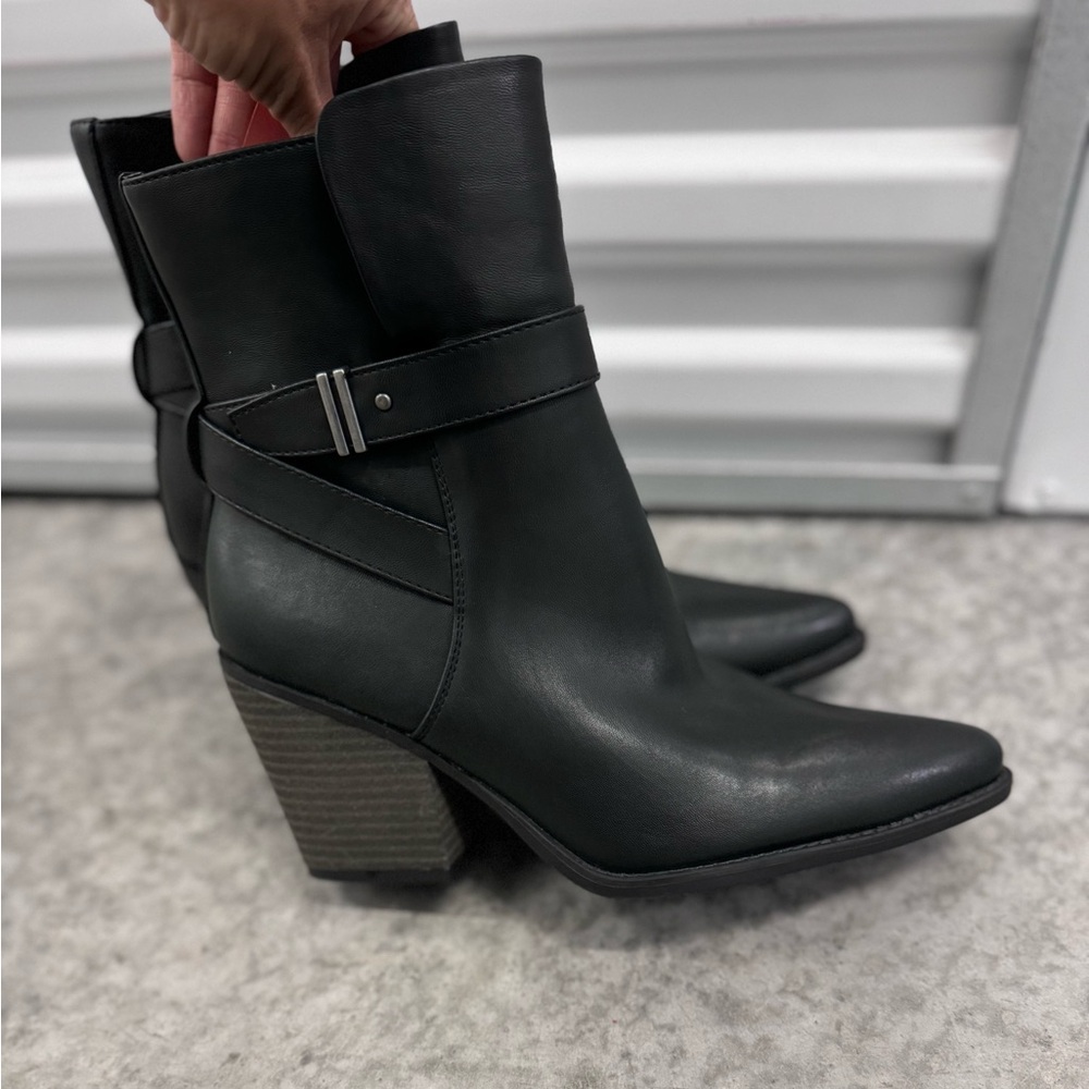 New! NWOT! SOUL Naturalizer black leather, mid-calf heeled boots